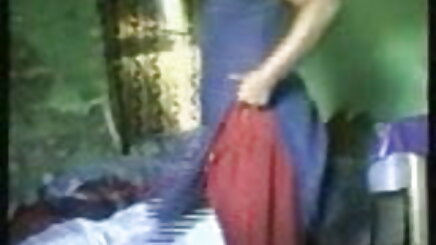 বাঁড়ার বাংলাদেশী সেক্স মুভি রস খাবার